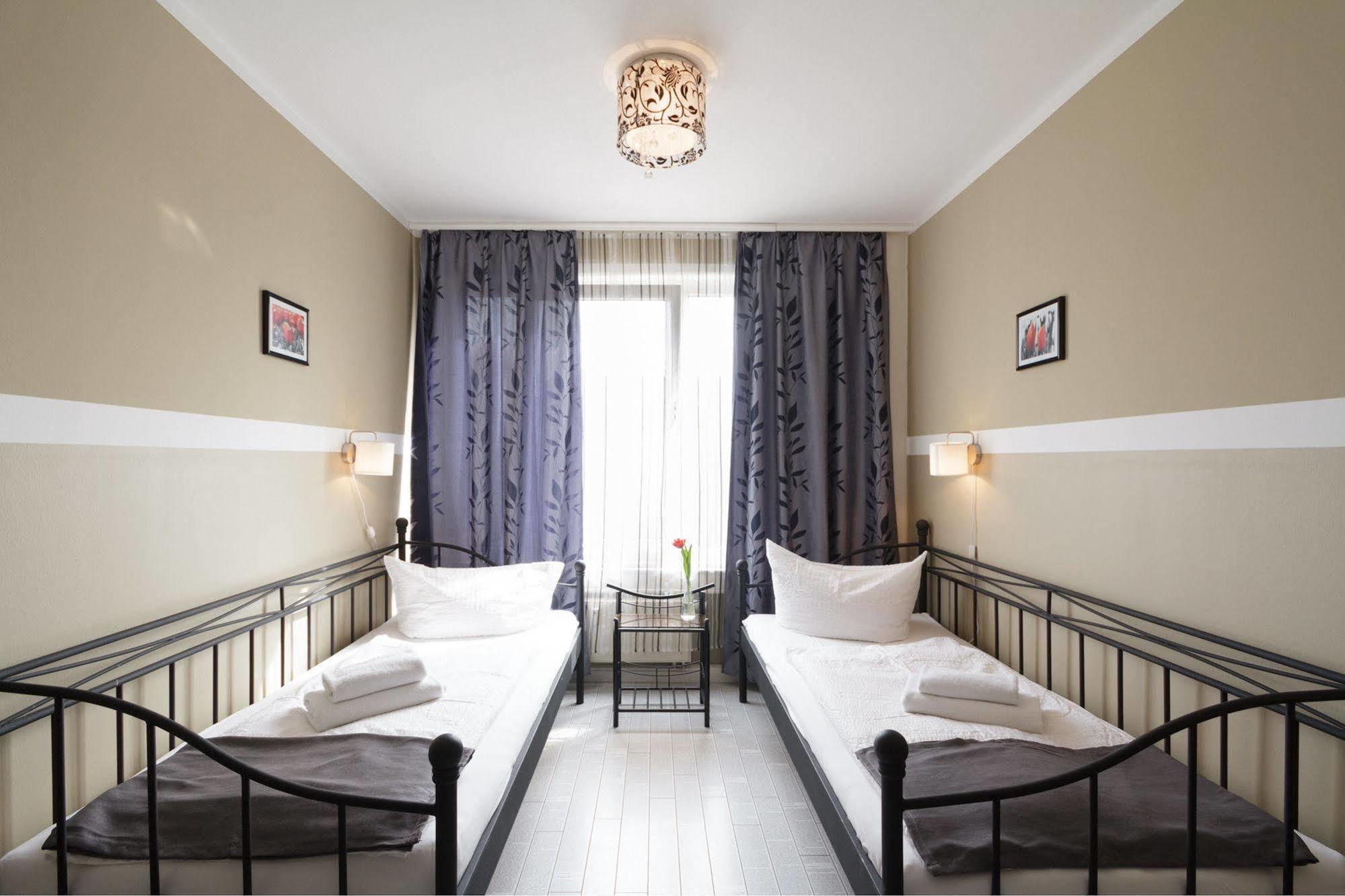 Hotel Pankow Berlijn Buitenkant foto