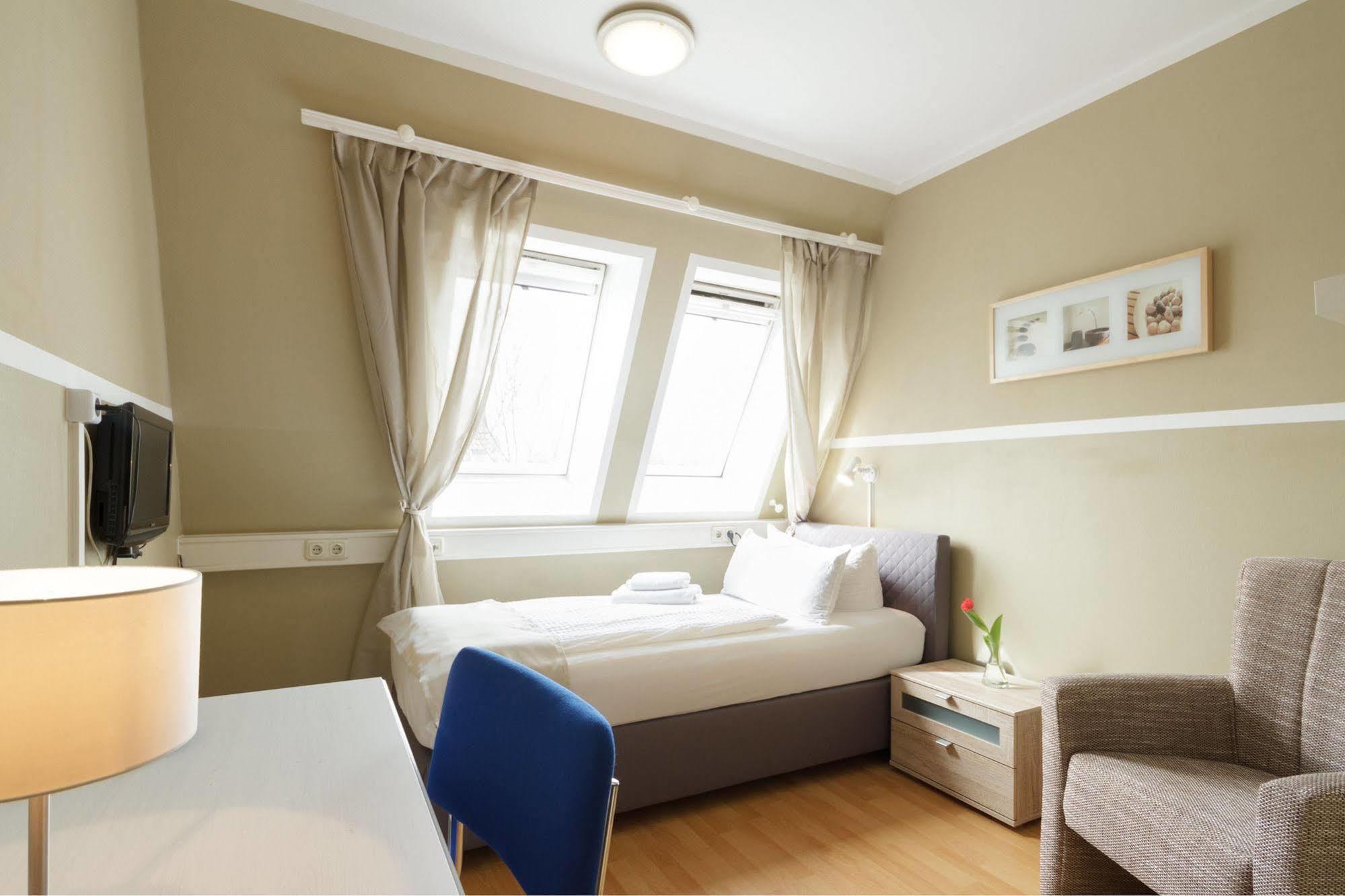 Hotel Pankow Berlijn Buitenkant foto